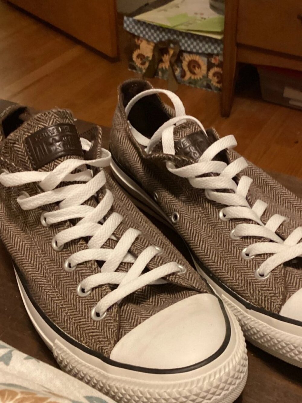Converse All Star Low Top Herringbone Sneakers Brown/White Lace Up Men's